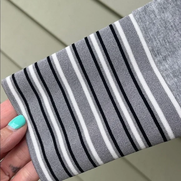 New White House Black Market Long Sleeve Gray Dress - Picture 5 of 10